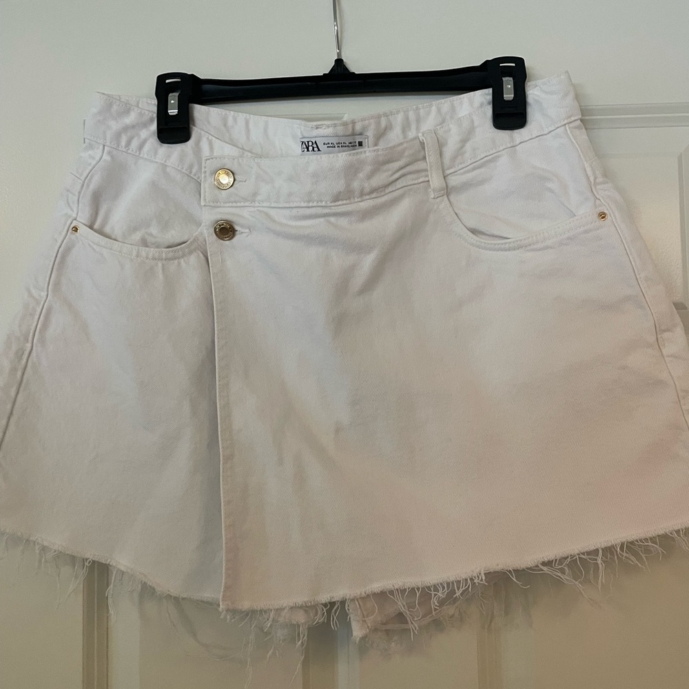 Zara BUTTONED WRAP SKORT